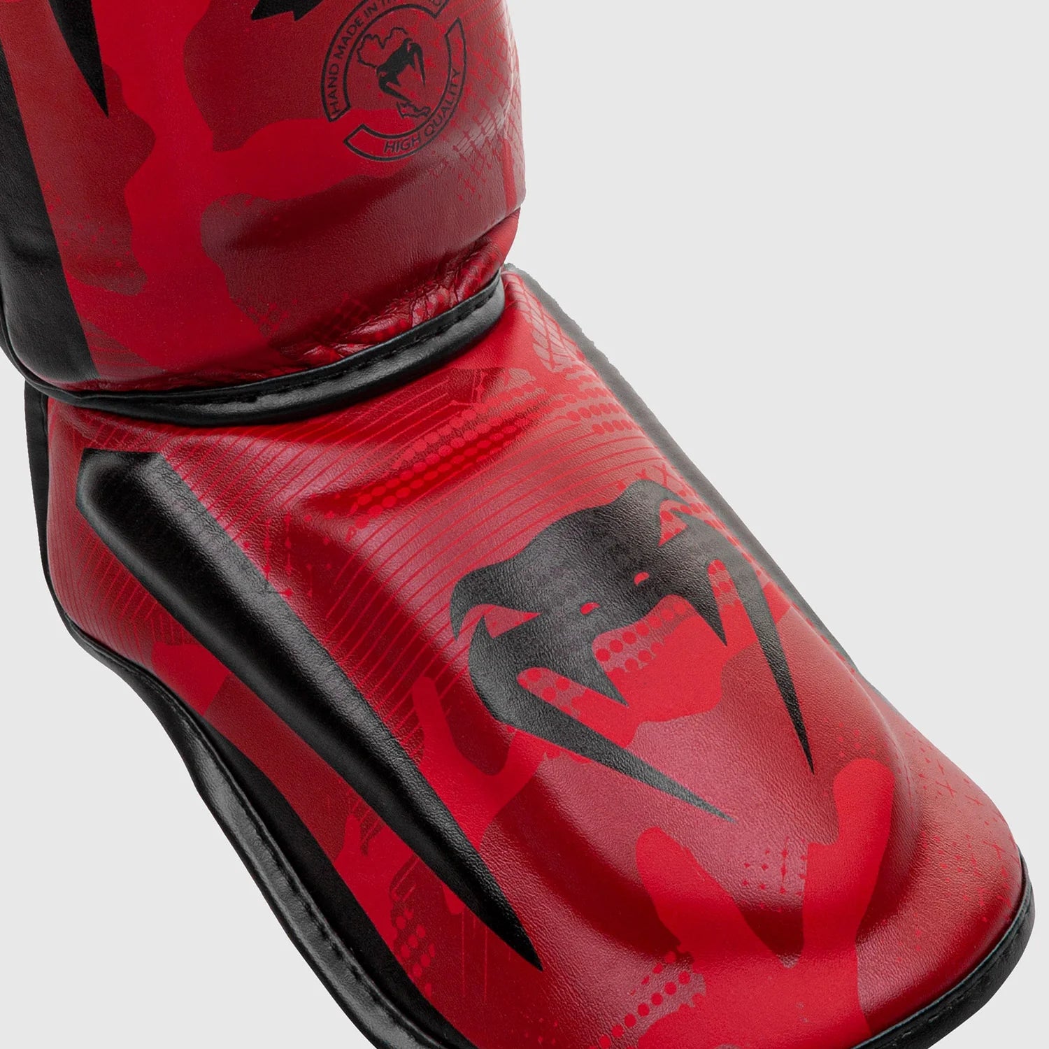 #Color_Red Camo