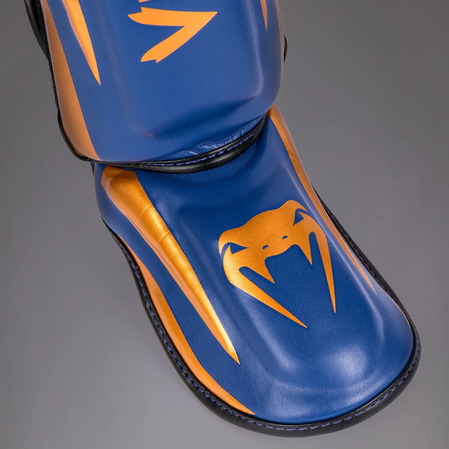 #Color_Blue/Orange