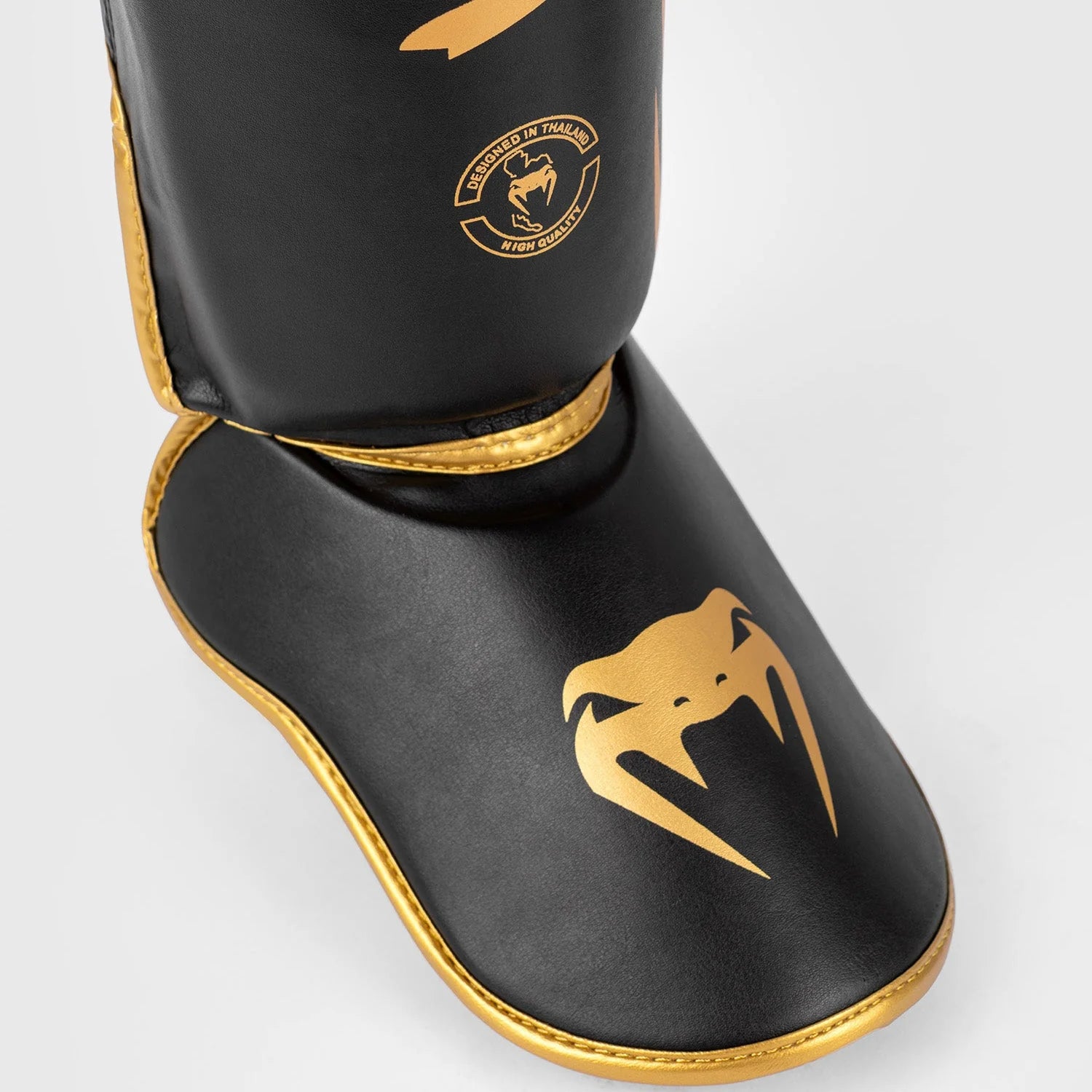 #Color_Black/Gold
