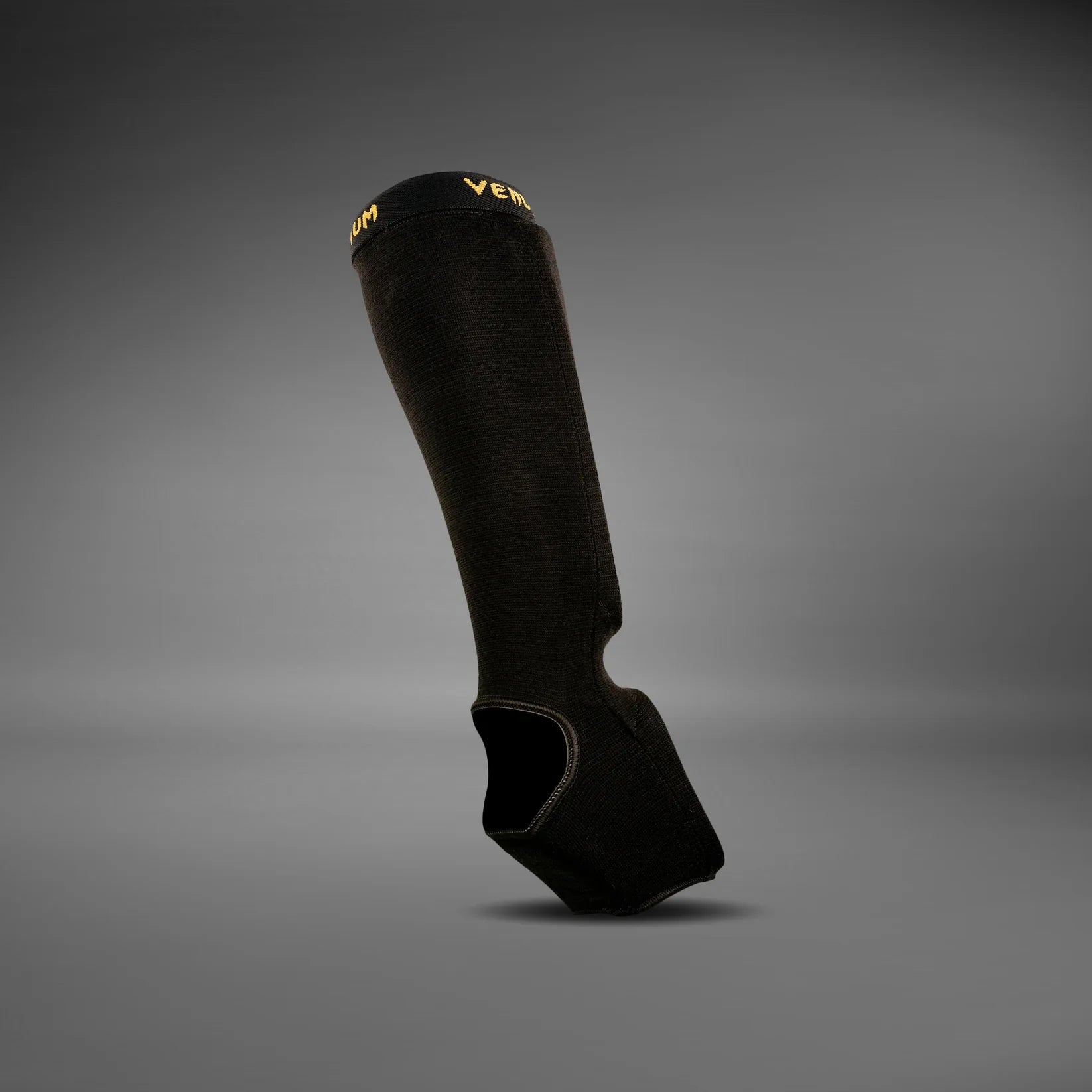 #Color_Black/Gold