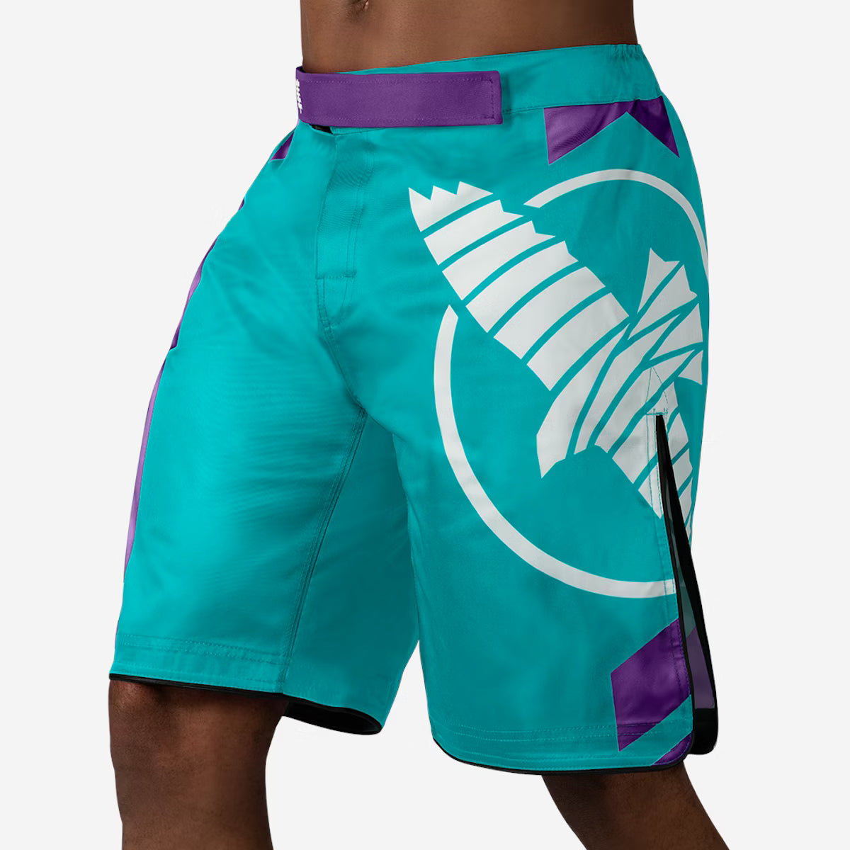 #Color_Teal/White