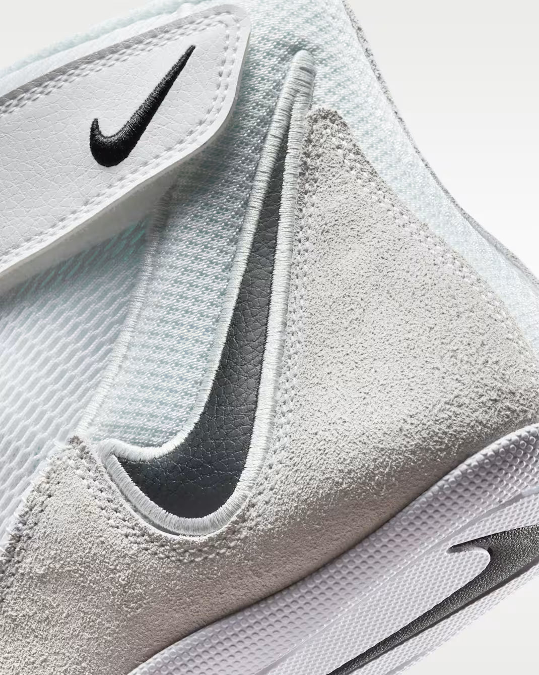 Nike Speedsweep VIII Wrestling Shoes - White/Black