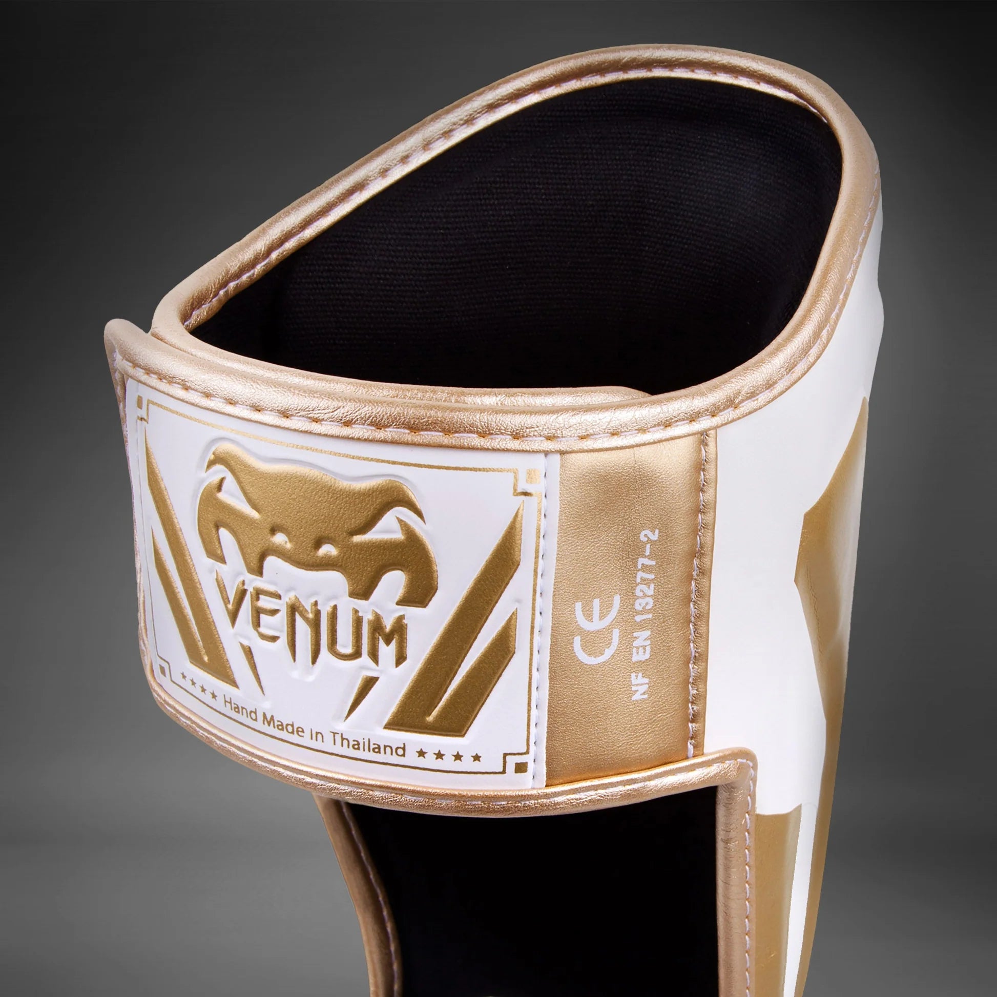 #Color_White/Gold